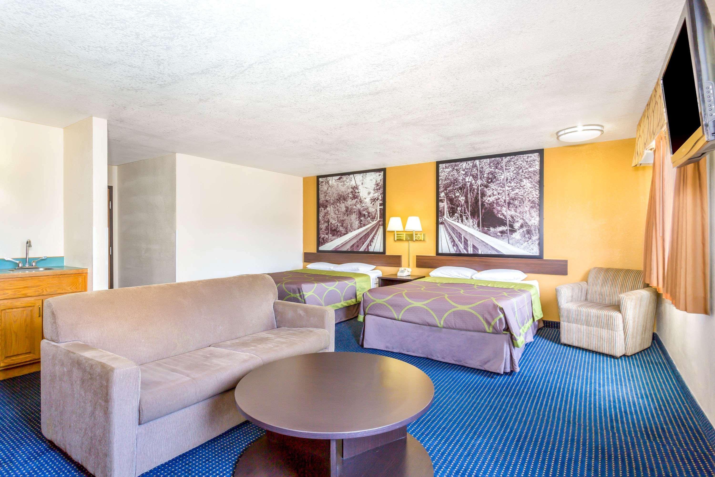 Super 8 By Wyndham Mesa Gilbert Hotel Exterior photo