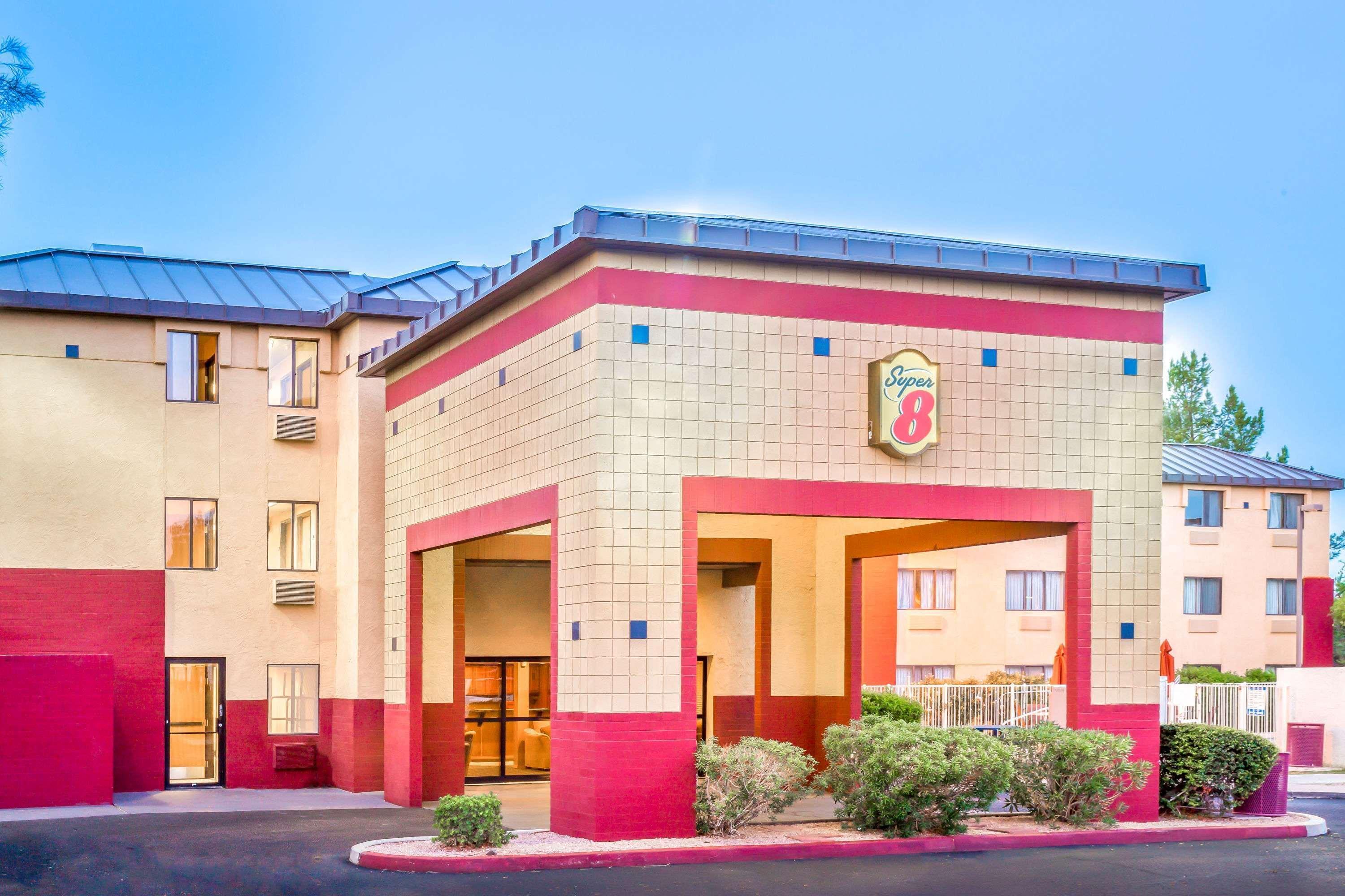 Super 8 By Wyndham Mesa Gilbert Hotel Exterior photo